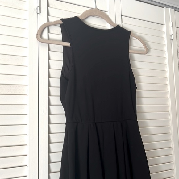 CUTE BLACK DRESS - Picture 5 of 5